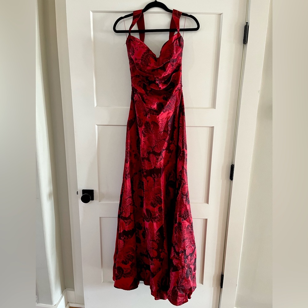 Kay Unger New York Red / Burgandy Gown